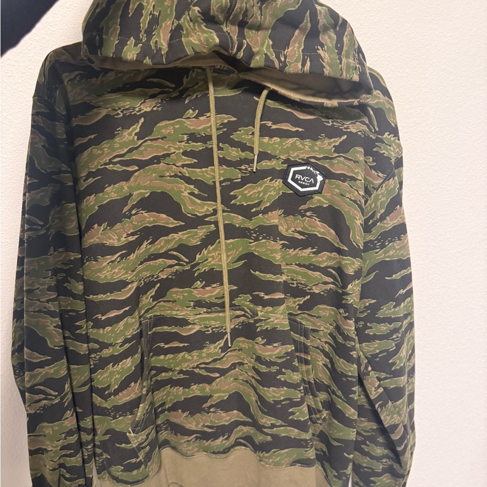 RVCA Green and Brown Patterned Hoodie